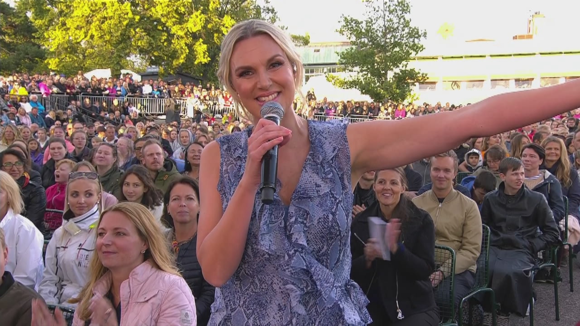 Sanna Nielsen stannar på Skansen