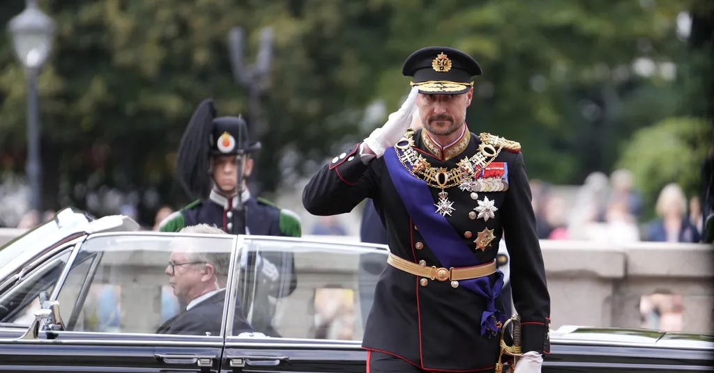 Kung Haakon VIII Har Svurit Eden Utan Mette Marit kung-haakon-viii-har-svurit-eden-utan-mette-marit