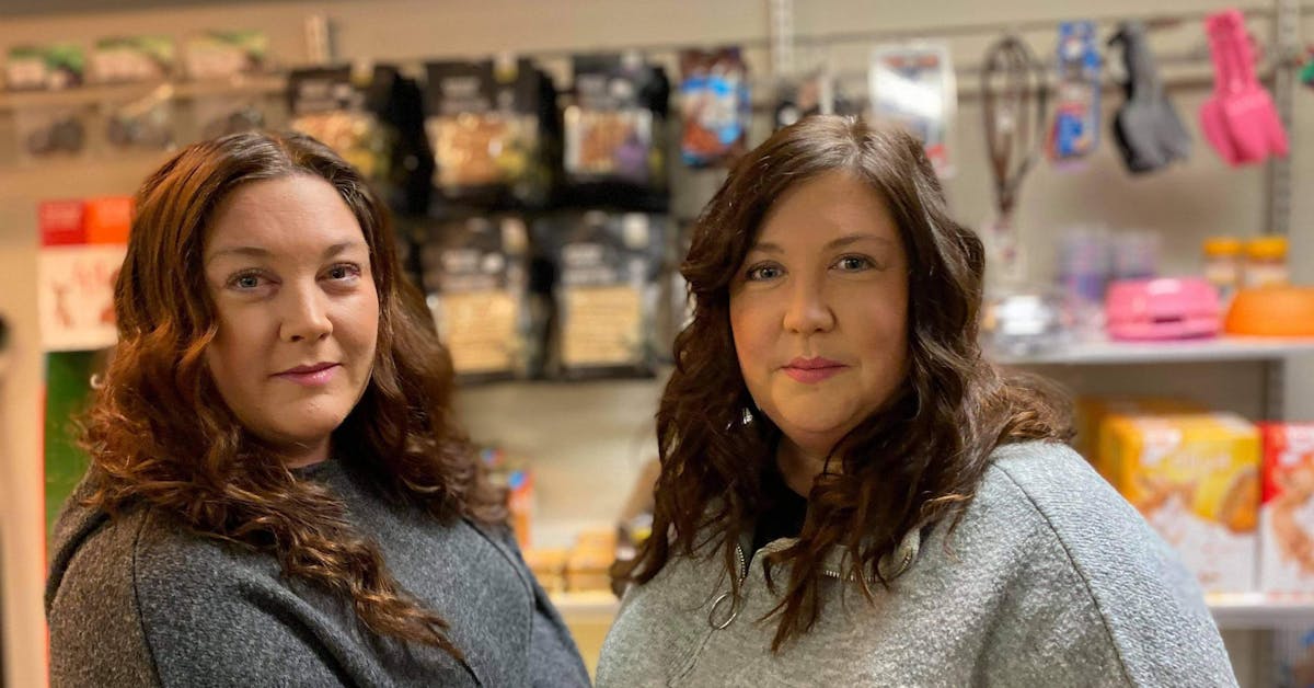 Opa-singillar uchun qattiq porno Uyda BDSM boyicha maslahatlar