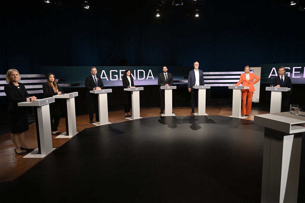 Partiledare: Straffa 15-åriga mördare hårdare